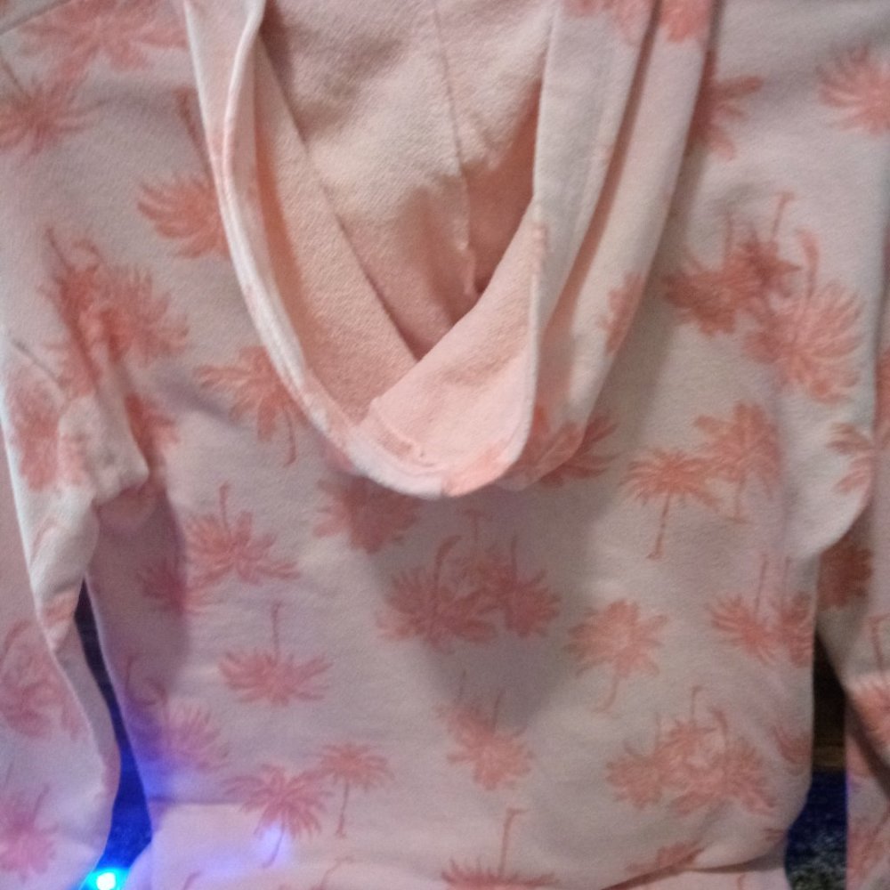 coverup - Picture 2 of 4